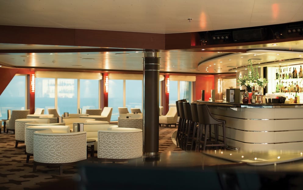 RSSC, Seven Seas Voyager, Observation Lounge.jpg